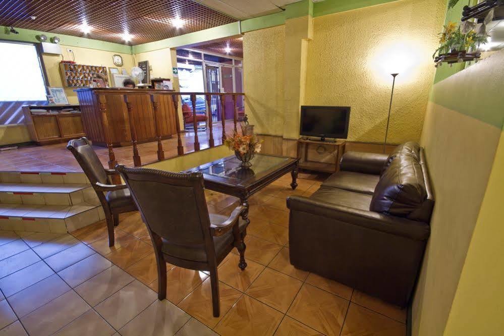 Hotel Intillanka إكيكي المظهر الخارجي الصورة