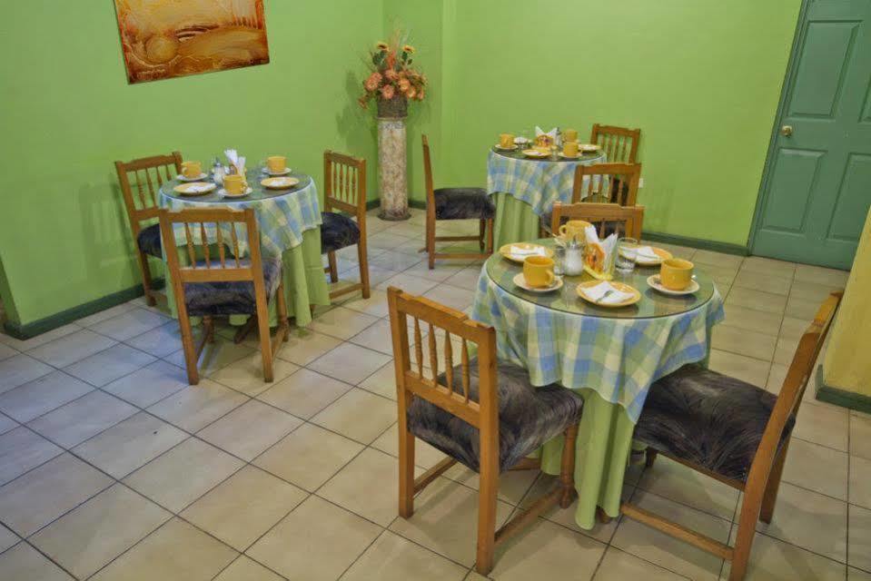 Hotel Intillanka إكيكي المظهر الخارجي الصورة